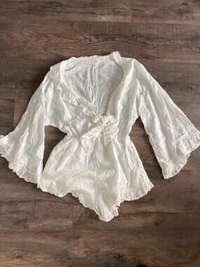 Surf Gypsy White Eyelet Romper Size Small Boho Beach